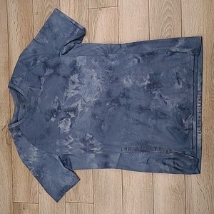 LULULEMON Tie-Dye Blue Grey Athletic Small Mens Workout Short‎ Sleeve T Shirt